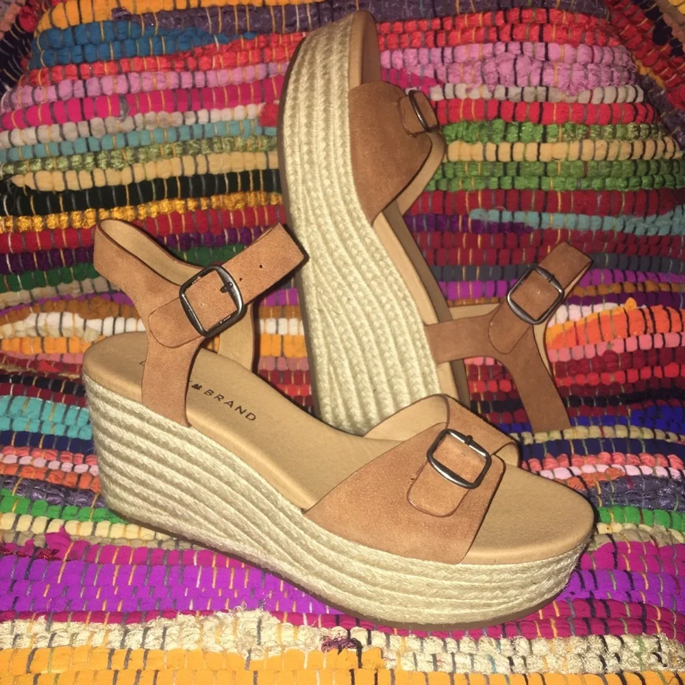 Lucky Brand suede upper